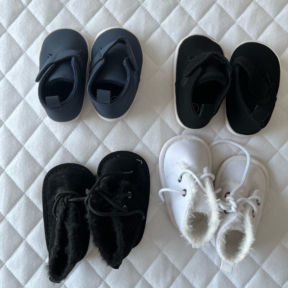 Lot of baby boys shoes 6-12m